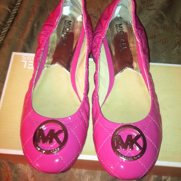 MICHAEL Michael Kors Shoes - 🚫RESERVED🚫 Michael Kors Flats