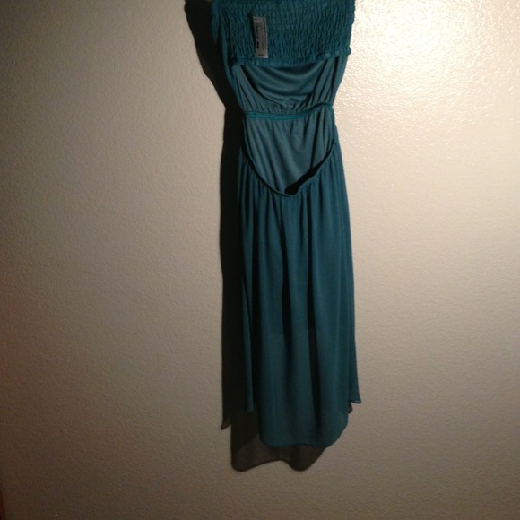 ▫️HOLD▫️🎉HOST PICK 2/5🎉 💎GLAM💎High Low dress - Picture 2 of 4