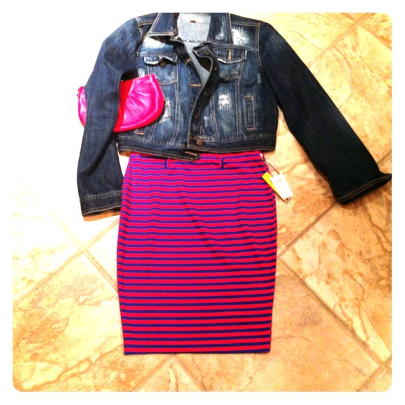 💥NWT Pin strip skirt/Bebe top/blazer💥bundle