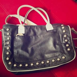 ✨Reduced! Hip rockabilly punk stud purse