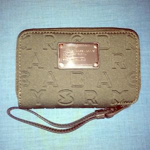 Marc Jacobs wristlet/wallet/ iPhone holder