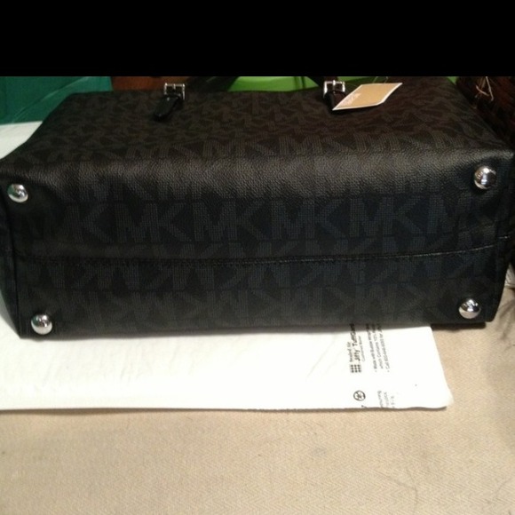 ⚡⚡SOLD👏👏👏 - Picture 4 of 4