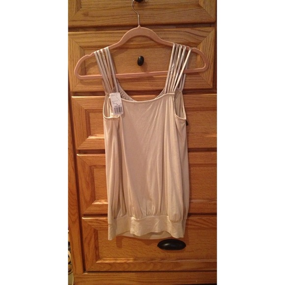 ππΈπ· SOLD IN BUNDLE Champagne Knit Top - Picture 2 of 3