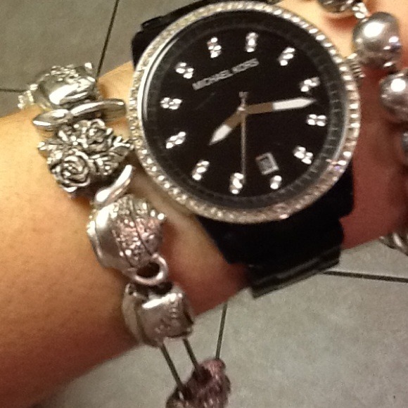 Lowest Price!  Bracelet - Picture 3 of 3