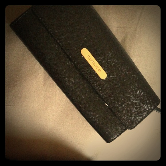 Michael Kors brand new authentic Wallet