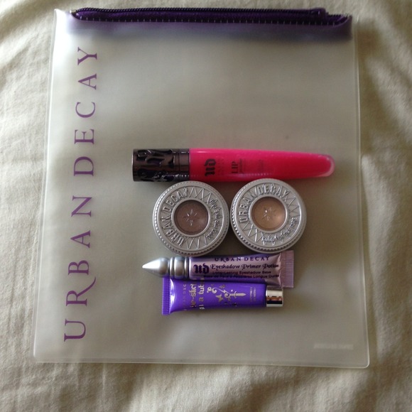 Urban Decay Accessories - Urban Decay bundle. Brand New