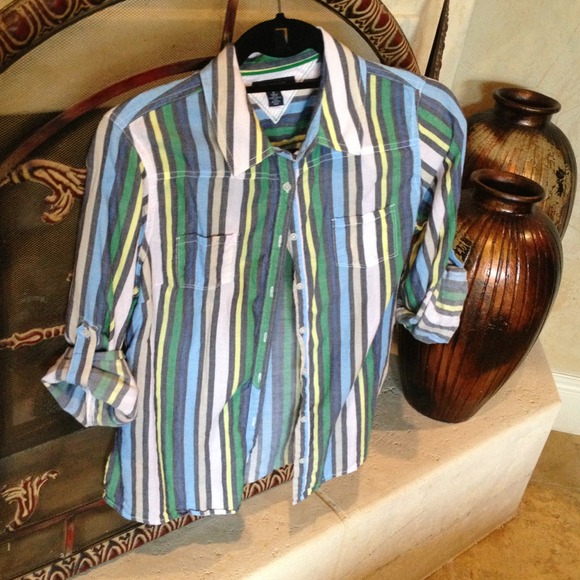 💢REDUCED💢Tommy Hilfiger button down shirt