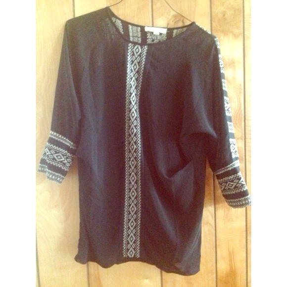 ❌Sold❌Embroidered sheer top/dress/cover-up