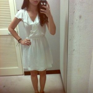 BCBGeneration white flowy dress