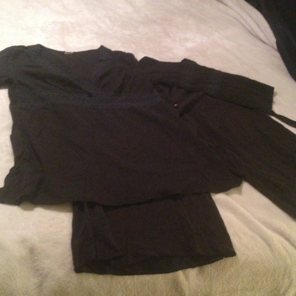 Black long sleeve with Capri pants