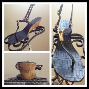 Authentic Tory Burch  Low Wedges💢RESERVED💢