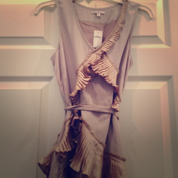 Stunning dress with silk accordion pleat detailing