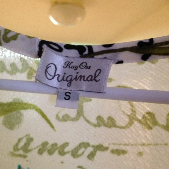 designer summer dress with French writing - Picture 4 of 4