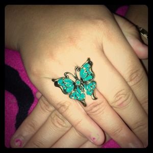 Butterfly ring