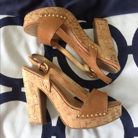 Prada Nude Clogs - Picture 2 of 4