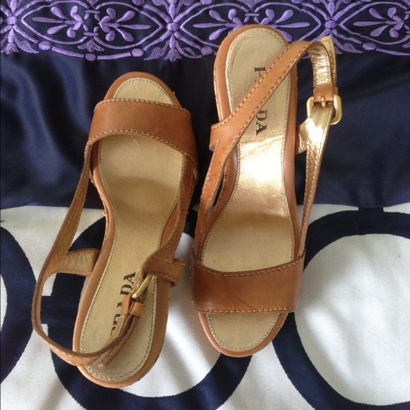 Prada Nude Clogs - Picture 4 of 4