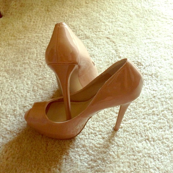 Nude, peep toe, heels.