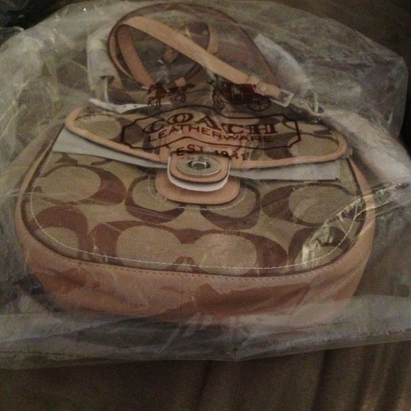 Authentic Coach Poppy Signature New Willis