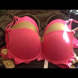 ON HOLD FOR @ymora Lot - Victoria Secret bras 34d