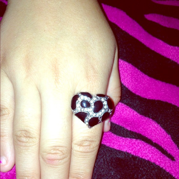 Heart black and silver ring
