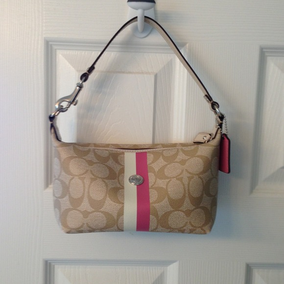 Like new Authentic COACH BAG!
