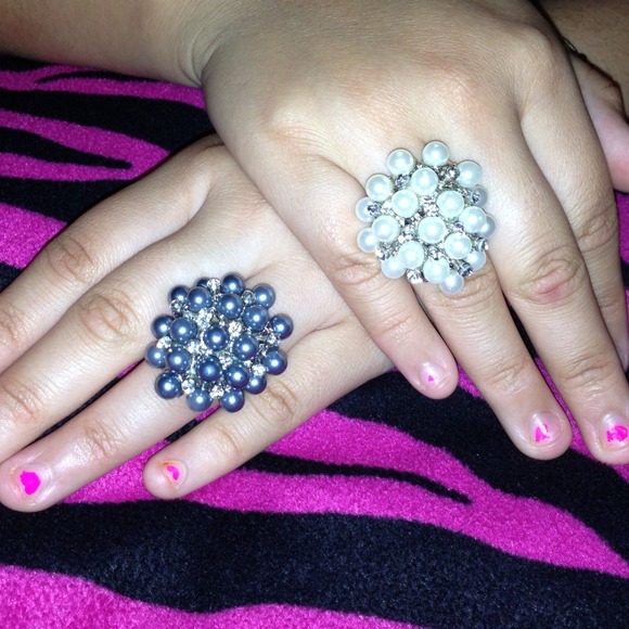 Pearl ring - Picture 2 of 3