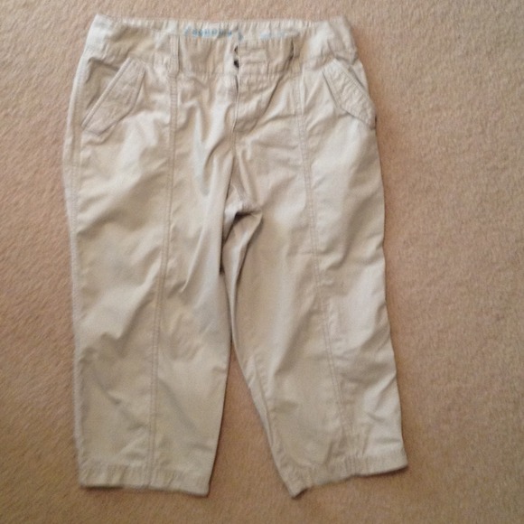 Capri pants