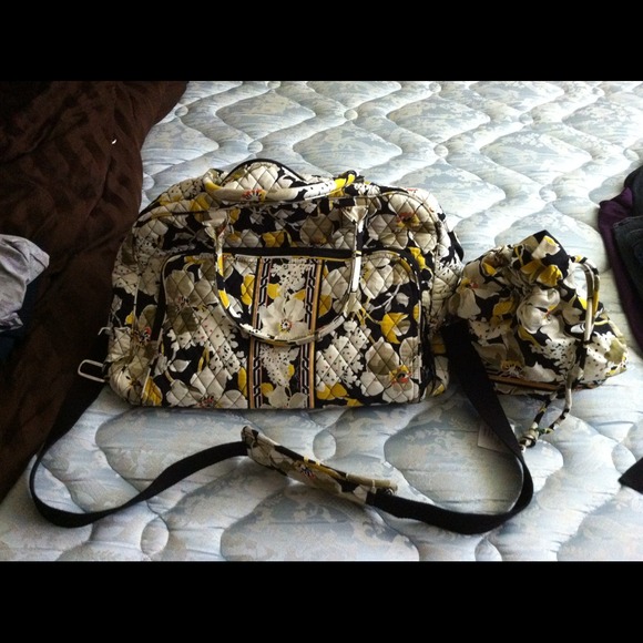 🚫RESERVED🚫Vera Bradley Weekender NWOT