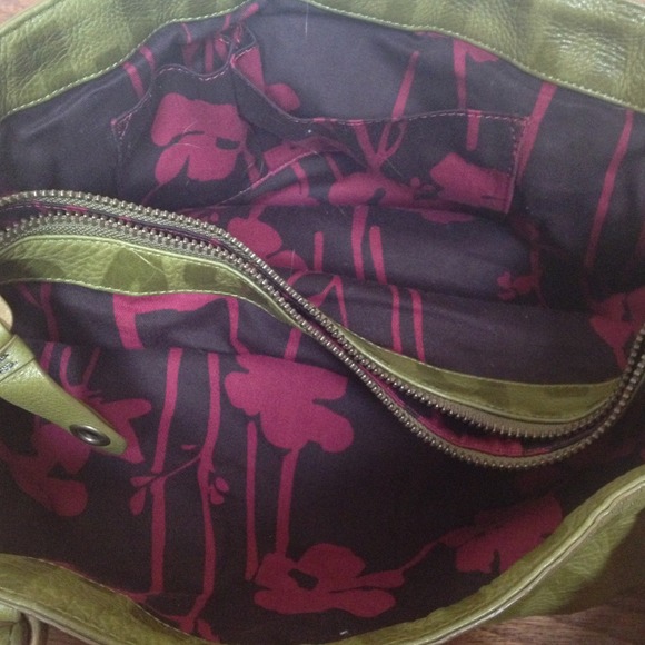 Marc by Marc Jacobs handbag and wallet. - Picture 3 of 3