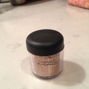 Mac Gold Glitter Pigment ❌Bundled ❌