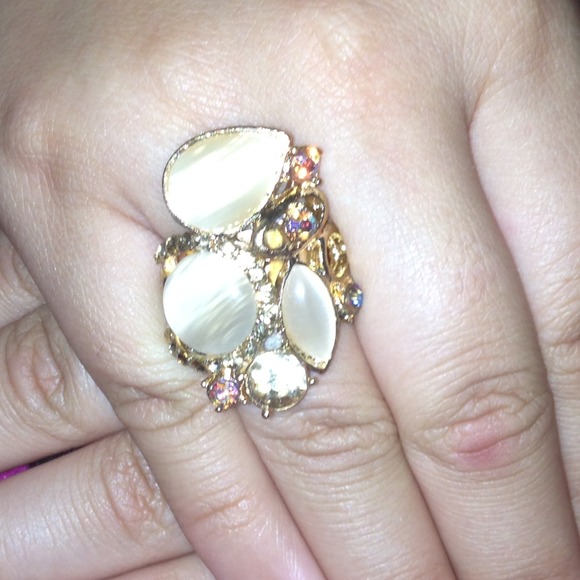 Cute gold ring
