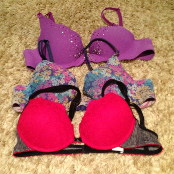 ❌SOLD @karenzcloset❌Bra bundle!!! Make me an offer