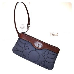 ❌JUST REDUCED❌New Fossil Wristlet