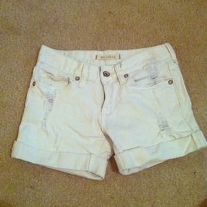 🔶 White denim shorts