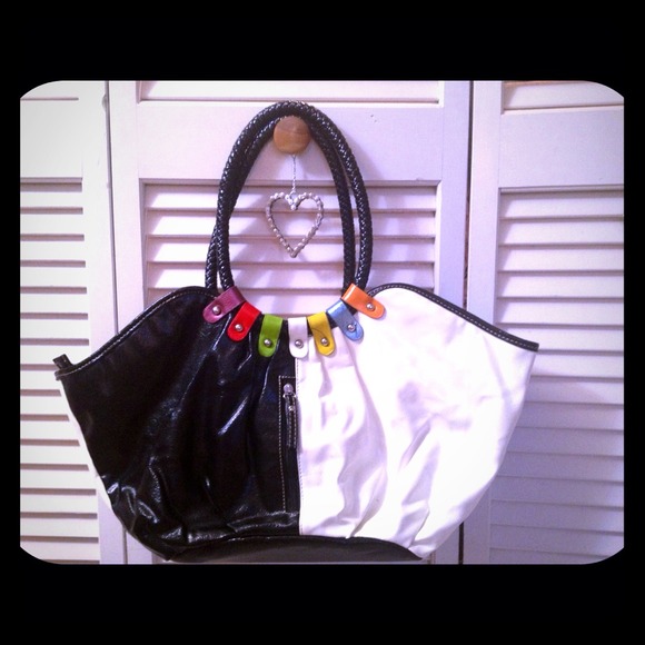 Leather black&white purse