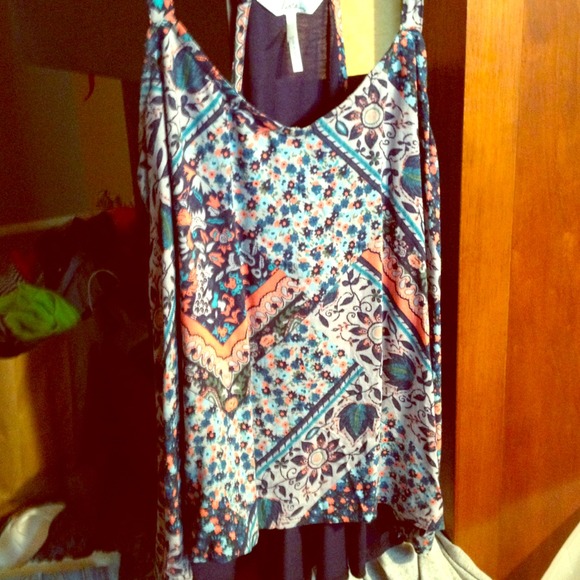 Kirra patterned tank