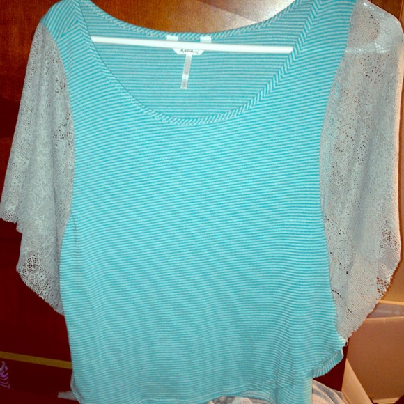 Kirra easy breezy short sleeve top