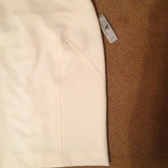 🚫SOLD🚫❤White pencil skirt❤bundled - Picture 2 of 4