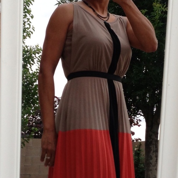 Christina Dresses & Skirts - Pleated Color Block Maxi Dress