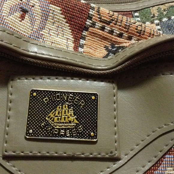 Bag - Picture 2 of 3