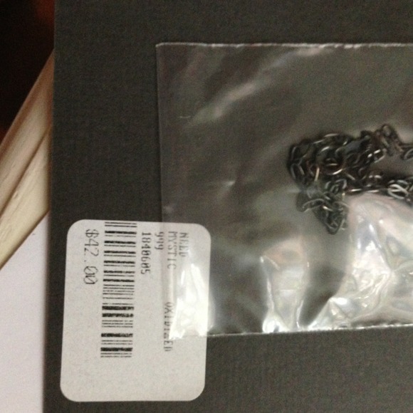 SOLD garnet  pendant necklace - Picture 3 of 4