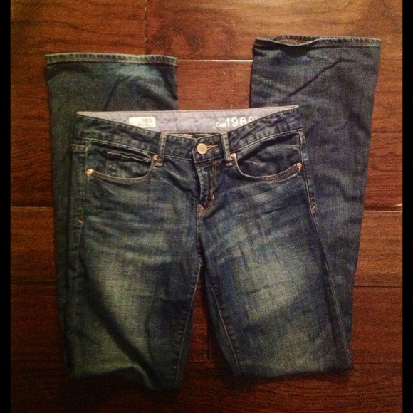 💗💗SOLD IN BUNDLE💗💗👖Gap 1969 jeans 2R/26
