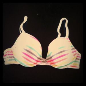 36 A bra convertable cross back.