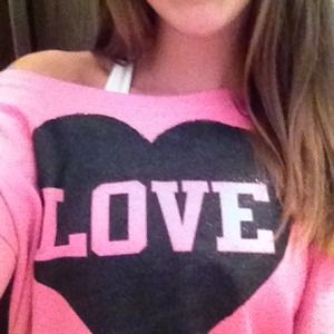 Slouchy pink crewneck sweatshirt