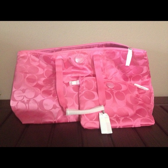 💥SOLD SOLD💥BNWT Authentic Coach - Picture 2 of 4