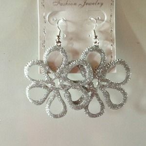 Flower silver earrings