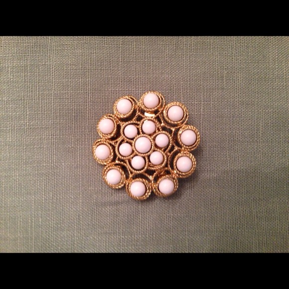 Stella&dot brooch