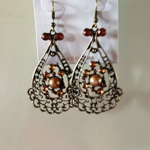 Cute fashion earrings 🌸