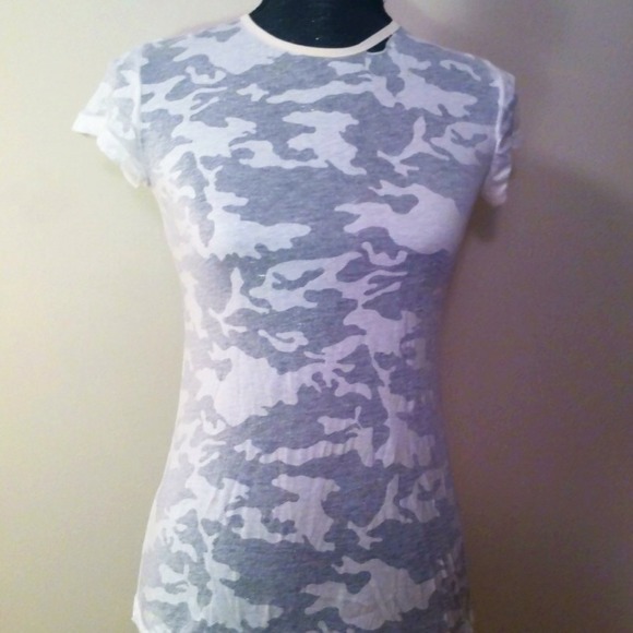FREE with Purchase🎁Camouflage Burnout Tee