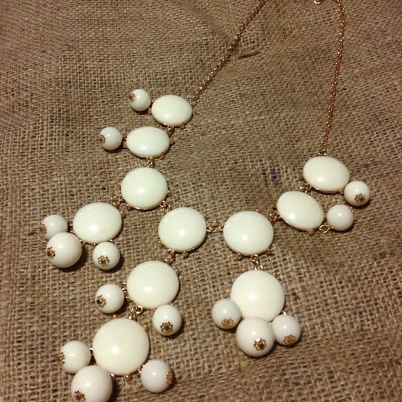 Off White Bib Bubble Necklace - Picture 2 of 2